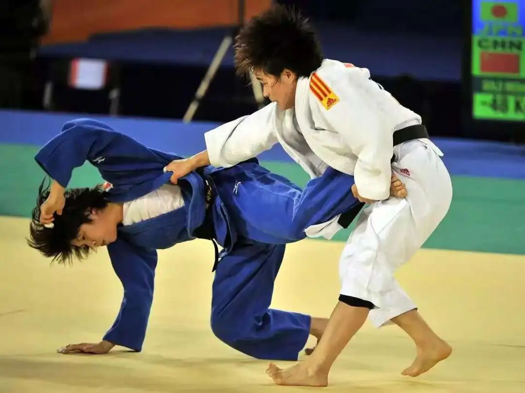 展现青少年, 高手云集