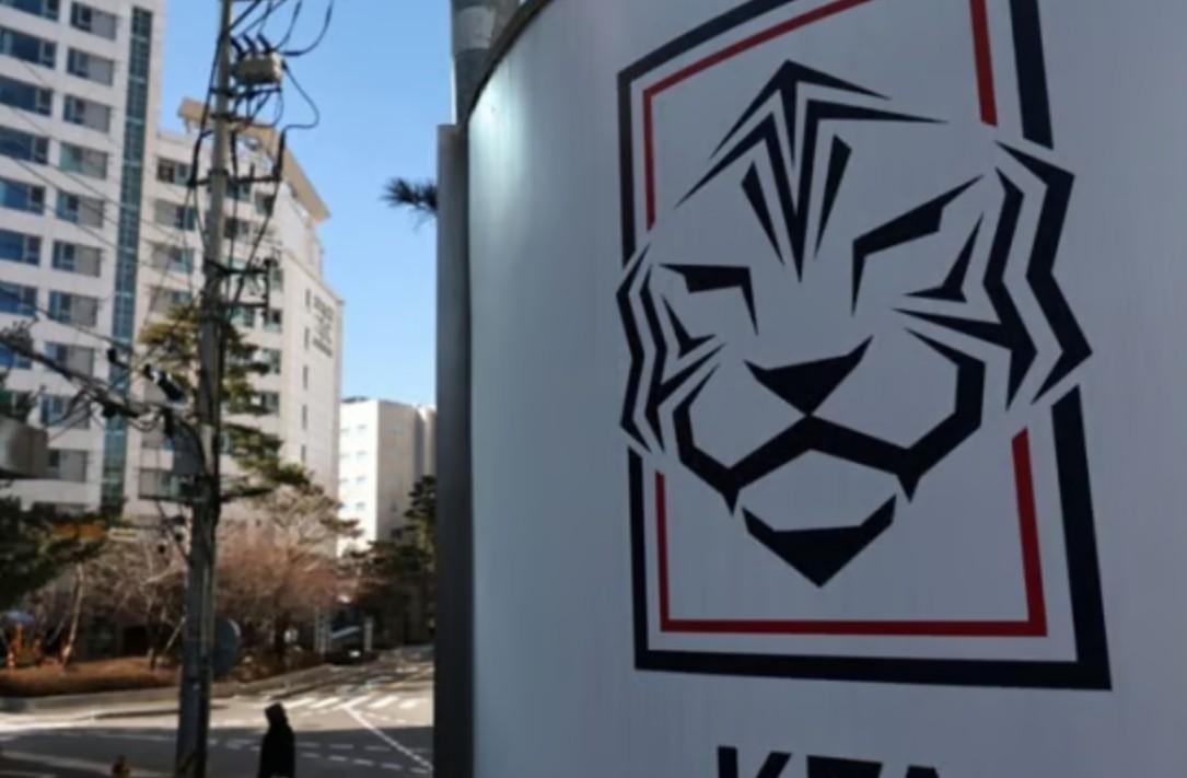 认定此举触, 根据韩国足 认定此举触, 根据韩国足