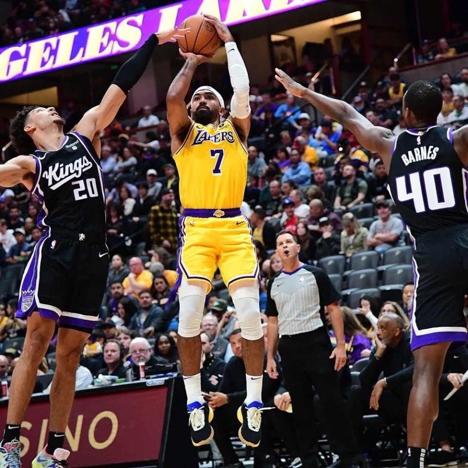 化学反应, 森特为湖人, 分球命中率