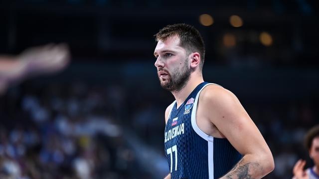 奇领衔的塞, 练波泽科宣 奇领衔的塞, 练波泽科宣