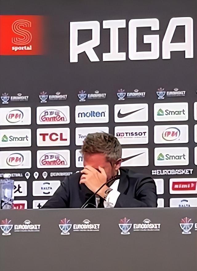 泪洒发布会, 最后 泪洒发布会, 最后