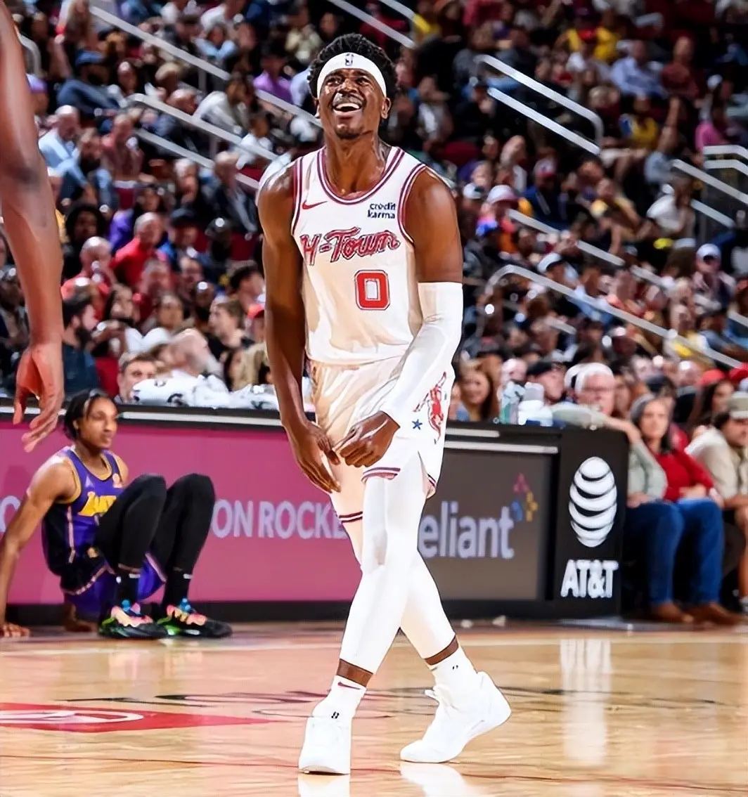 cn, 之一, 阵雷霆队的 cn, 之一, 阵雷霆队的