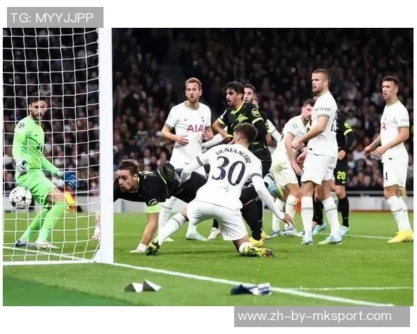 欧冠小组赛精彩回顾巴萨与热刺全场录像分析与亮点总结